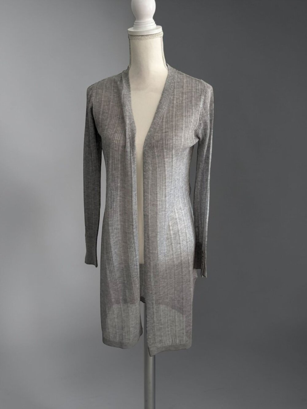 WHITE HOUSE BLACK MARKET Lightweight Gray Long Cardigan Size XS